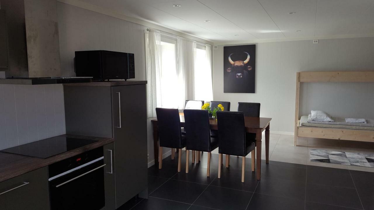 Steinsgrenda Kvernesfjorden Apartments מראה חיצוני תמונה