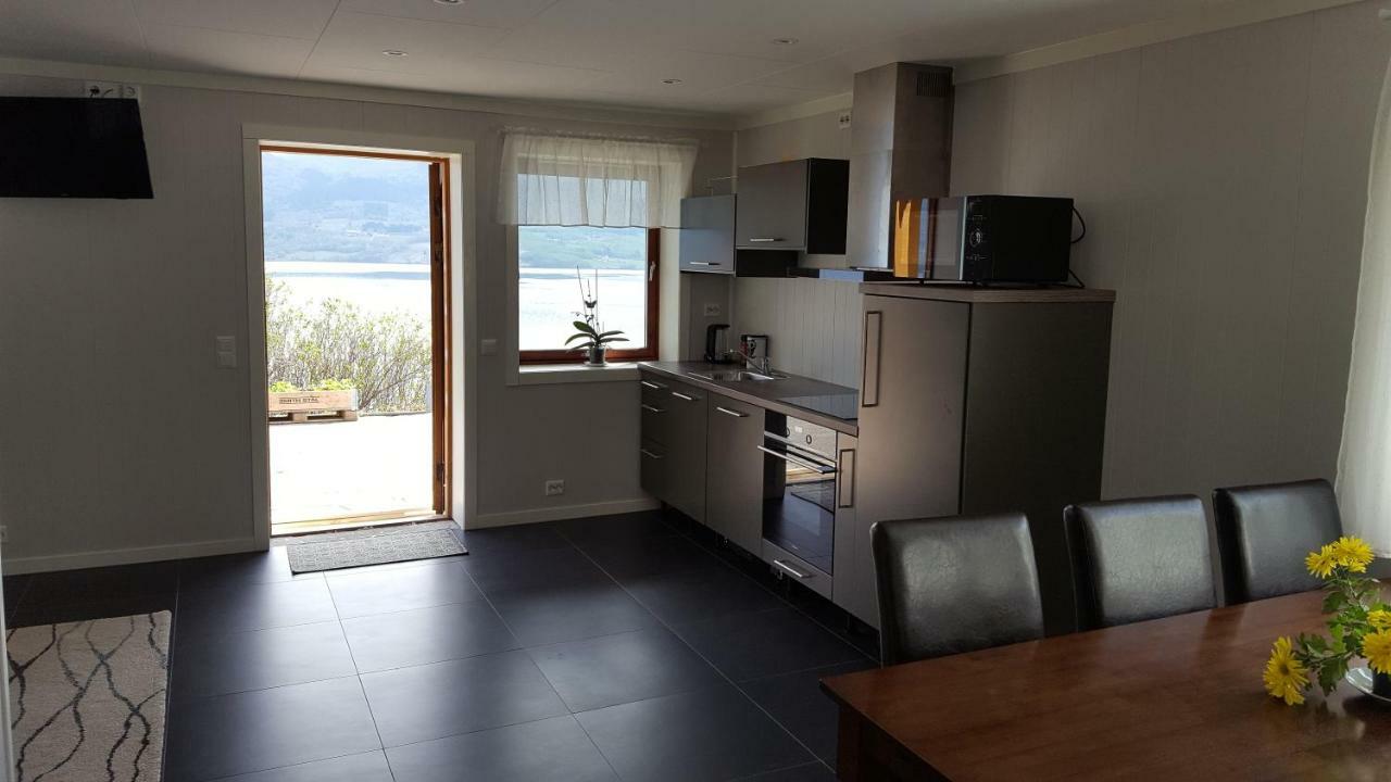 Steinsgrenda Kvernesfjorden Apartments מראה חיצוני תמונה